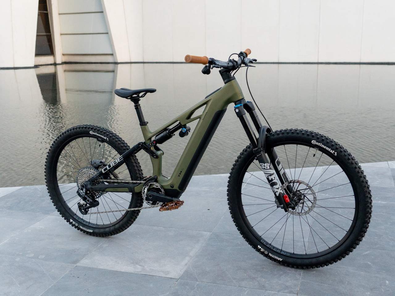 Cube Stereo Hybrid ONE77  — La eBike Ninja del trail
